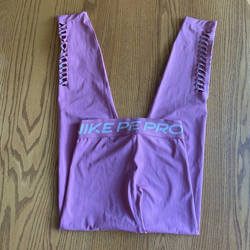 Small Nike Pro leggings - Pink
